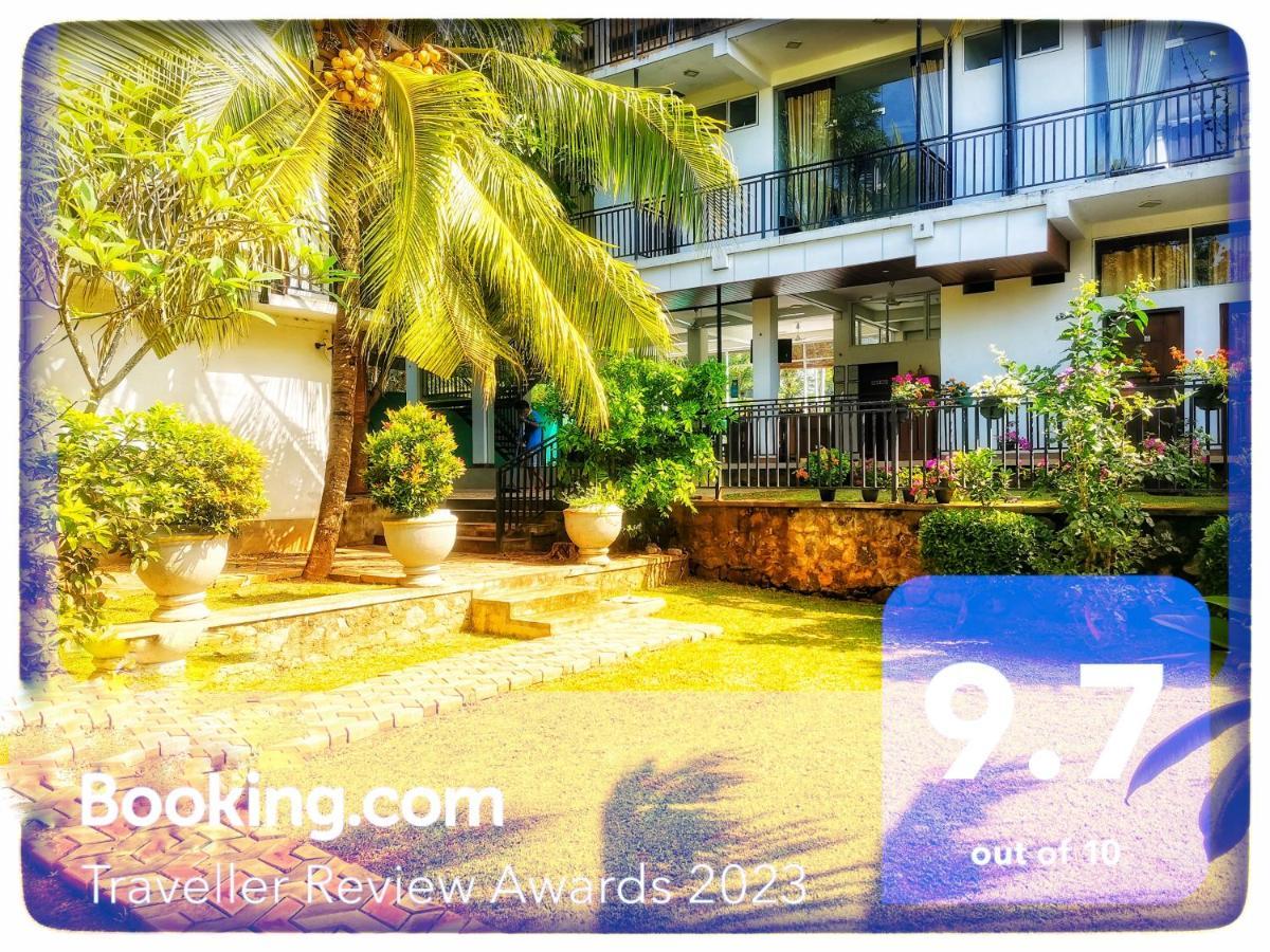 Golden Wild - Yala Hotel Tissamaharama Buitenkant foto