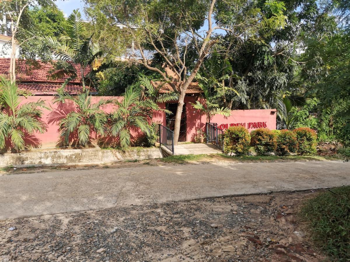 Golden Wild - Yala Hotel Tissamaharama Buitenkant foto